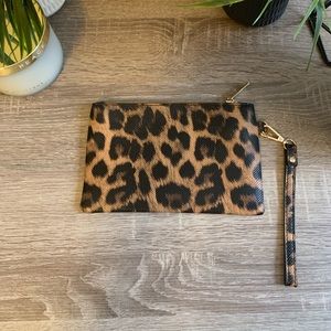 NEW Versona Leopard Print Wristlet